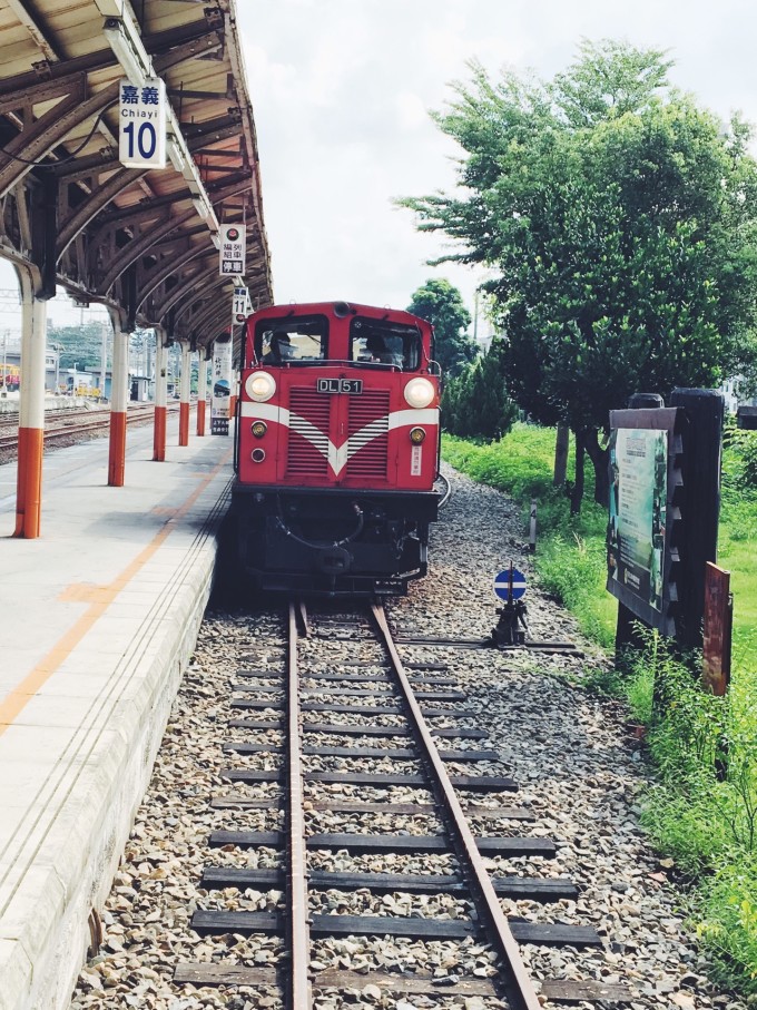 探秘全球最危险的印度火车，15小时之旅吃什么？