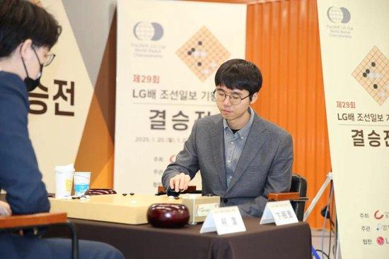 韩国棋盒盖中的死子，一种文化与传统的交融