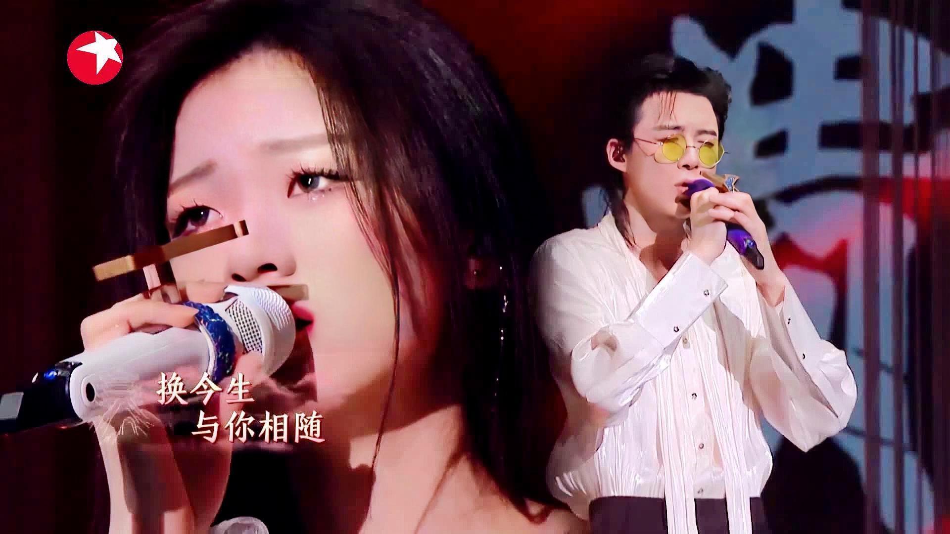 独家爆料郭麒麟在单依纯演唱会Kiss环节引爆全场狂欢，究竟发生了什么？