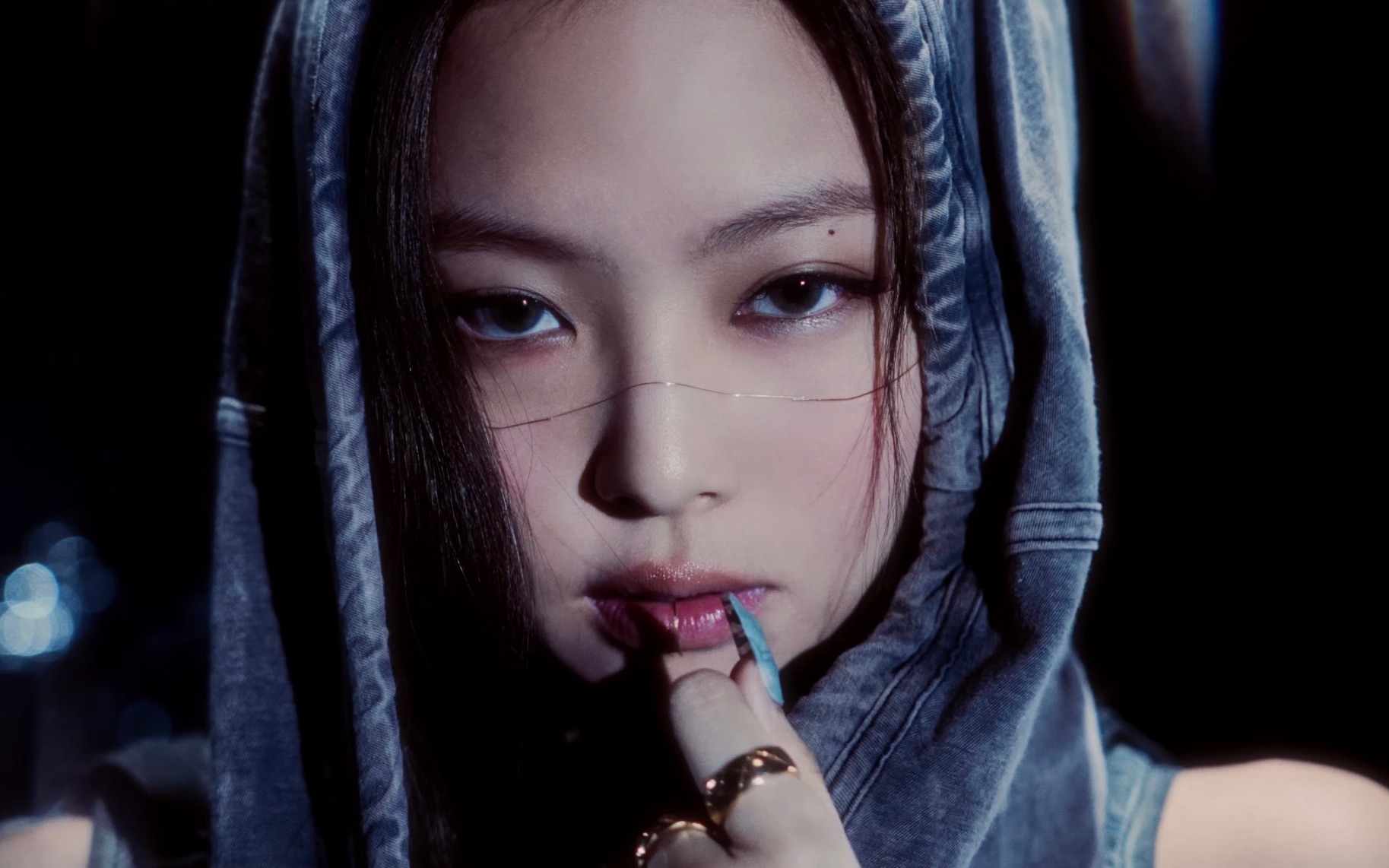 关于‘JENNIE - Like JENNIE 官方MV’