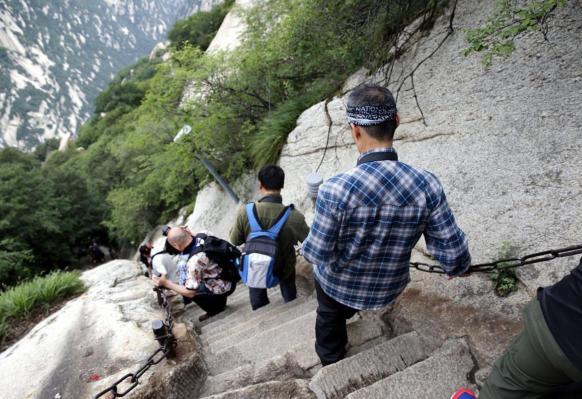 小伙登华山失联8天